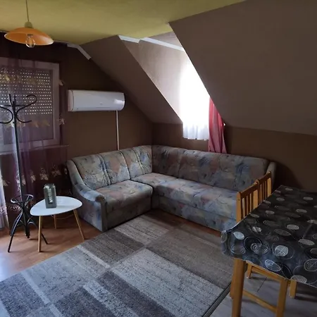 Beni Haus Apartmán *