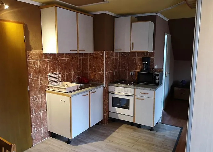 Beni Haus * Balatongyörök